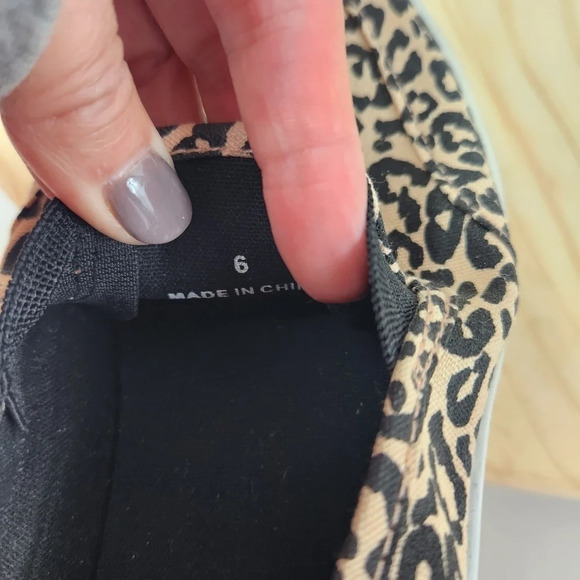 ASOS Dexter Slip On Leopard Animal Print Tennis Shoes Size UK 6 US 7 - Picture 3 of 12